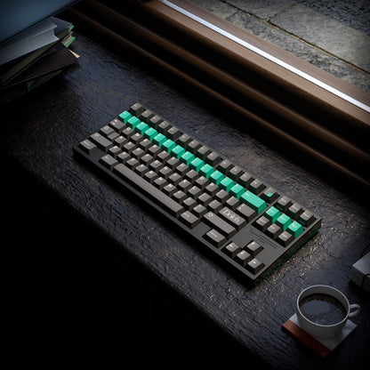 [Pre-Order] GMK CYL Monochrome Dolch