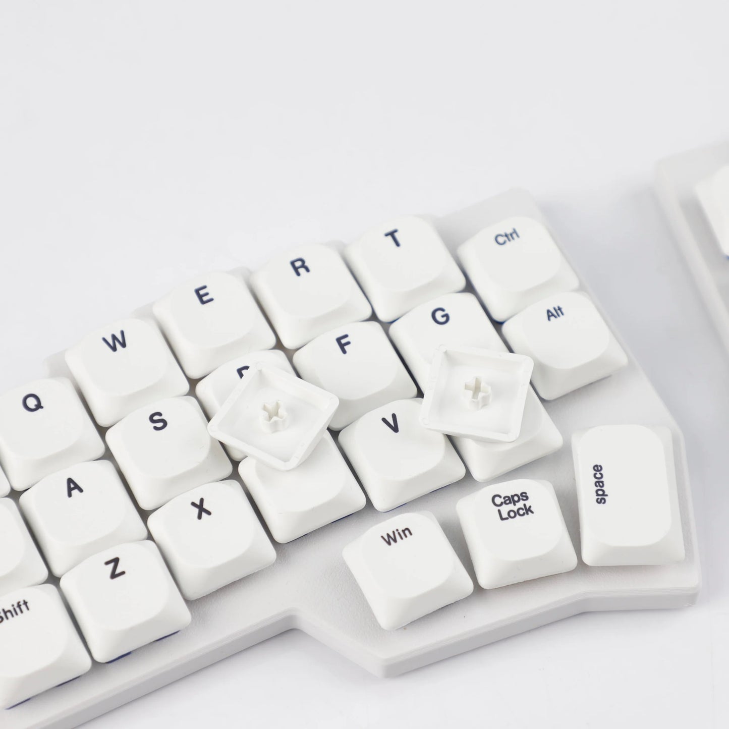 75 Keys Ultra-Slim Low Profile MX Keycaps